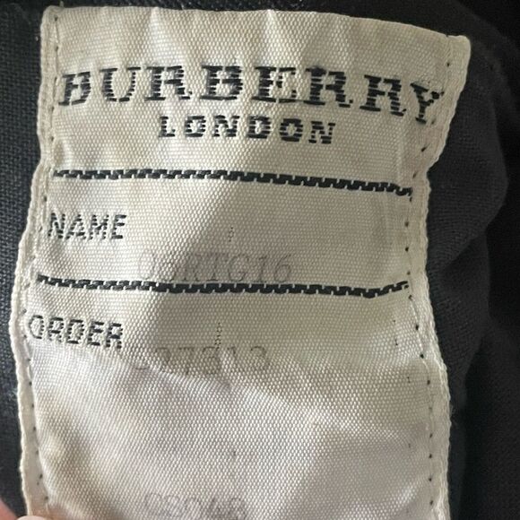 Burberry Black Hooded Jacket with Quilted Interior - Picture 10 of 10